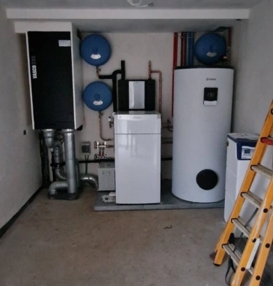 Geothermische warmtepomp met boiler en ventilatie geplaatst door Climabuild